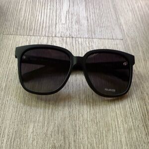 quay australia wide awake black oversized square polarized sunglasses eyewear